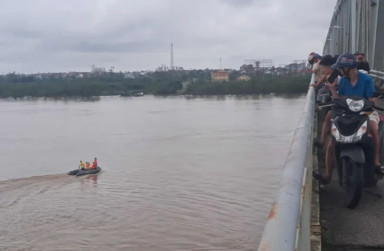 [VIDEO] SỰ VIỆC TẠI CẦU BẾN THỦY