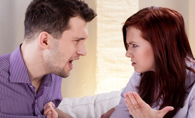 Có thể bị phạt 5-10 triệu đồng nếu hét vào mặt vợ