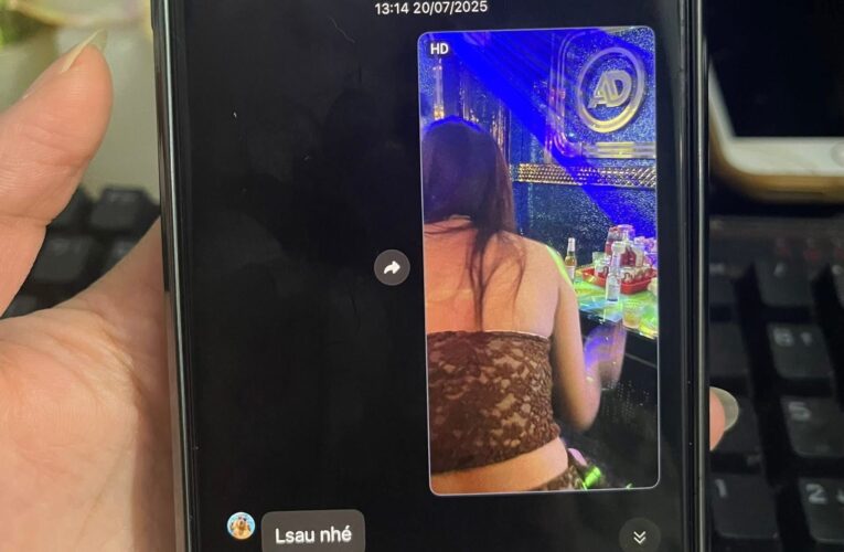 Lộ tin nhắn 2 anh em rủ nhau đi tay vịn tới bên bị vợ bắt gắp