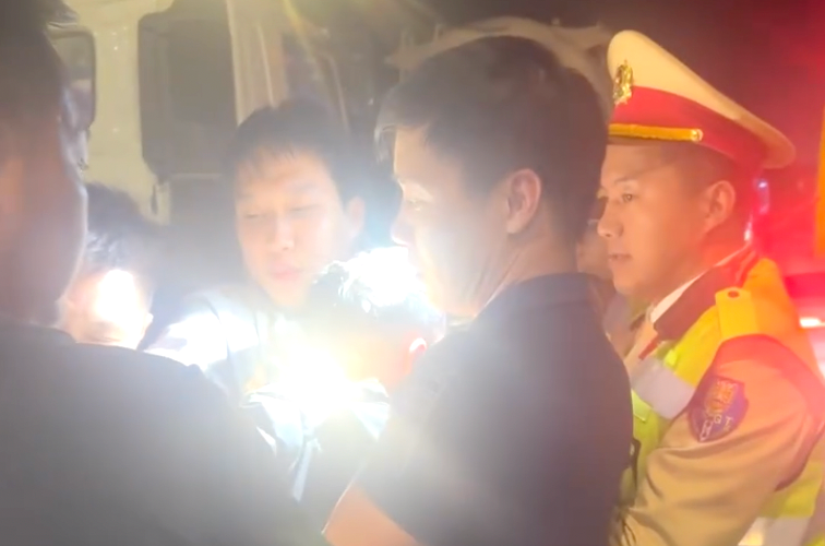 Thanh Hóa: Lừa cho đi nhờ xe ô tô rồi khống chế cướp tiền, vàng